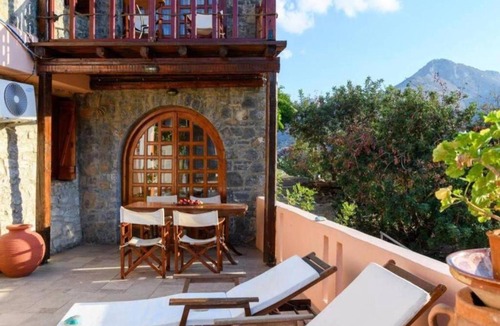 Mavrikiano House | 120 m² House ∙ 3 bedrooms ∙ 6 guests