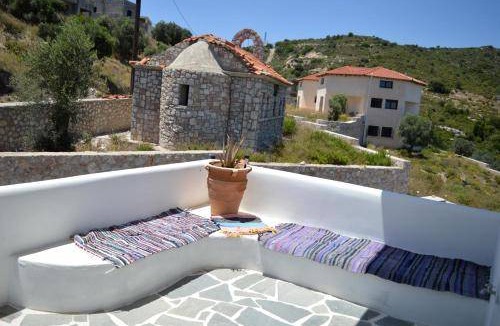 Psinthos House | 120 m² House ∙ 3 bedrooms ∙ 9 guests