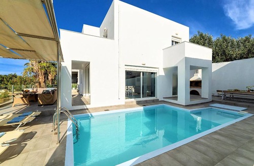 Dramia House | 120 m² House ∙ 3 bedrooms ∙ 10 guests
