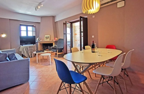 Omales House | 120 m² House ∙ 3 bedrooms ∙ 8 guests