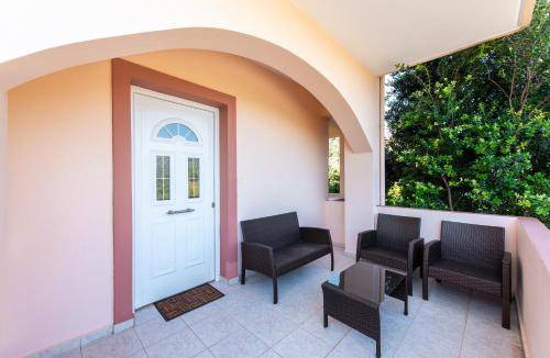 Exopoli Villa | 120 m² Villa ∙ 2 bedrooms ∙ 4 guests