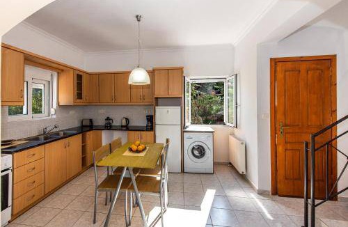 Exopoli Villa | 120 m² Villa ∙ 2 bedrooms ∙ 4 guests