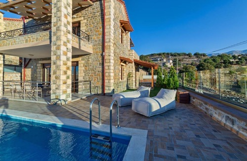 Zoniana Villa | 120 m² Villa ∙ 3 bedrooms ∙ 7 guests