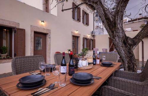 Archanes Villa | 125 m² Villa ∙ 2 bedrooms ∙ 9 guests