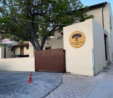Archanes Villa | 125 m² Villa ∙ 2 bedrooms ∙ 9 guests