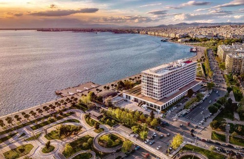 Thessaloniki City Centre Hotel | 126 m² Hotel ∙ 2 bedrooms ∙ 127 guests