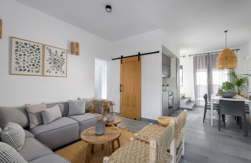 Lahania House | 130 m² House ∙ 4 bedrooms ∙ 8 guests