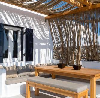 Psarou Villa | 130 m² Villa ∙ 3 bedrooms ∙ 8 guests
