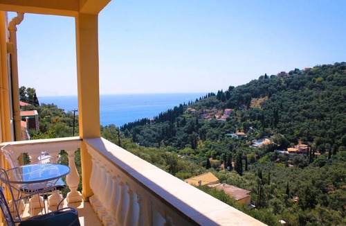 Gimari House | 134 m² House ∙ 2 bedrooms ∙ 4 guests