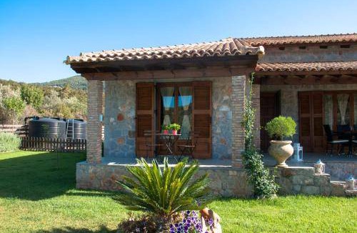 Melissopetra Villa | 134 m² Villa ∙ 3 bedrooms ∙ 8 guests