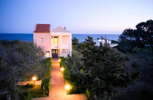 Prassonissi House | 136 m² House ∙ 3 bedrooms ∙ 8 guests