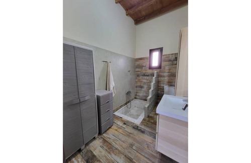 Alinda House | 140 m² House ∙ 3 bedrooms ∙ 5 guests