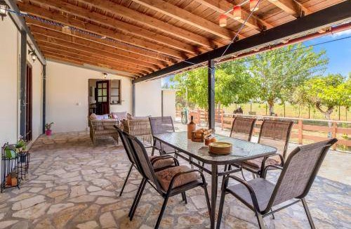 Nea Tirintha House | 140 m² House ∙ 3 bedrooms ∙ 6 guests
