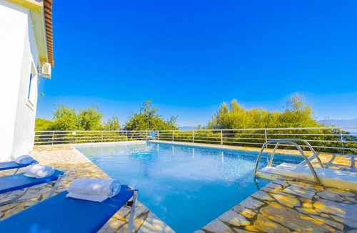 Messini Villa | 140 m² Villa ∙ 2 bedrooms ∙ 4 guests