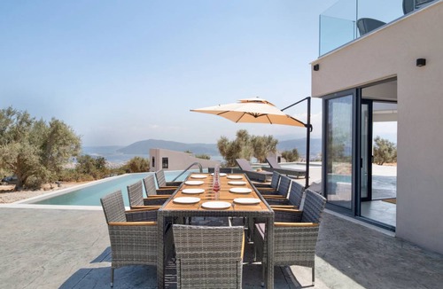 Kavallos Villa | 140 m² Villa ∙ 5 bedrooms ∙ 10 guests
