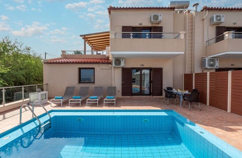 Pyrgos Psilonerou Villa | 141 m² Villa ∙ 3 bedrooms ∙ 7 guests