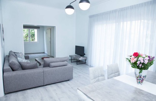 Glyfada Apartment | 150 m² Apartment ∙ 3 bedrooms ∙ 7 guests