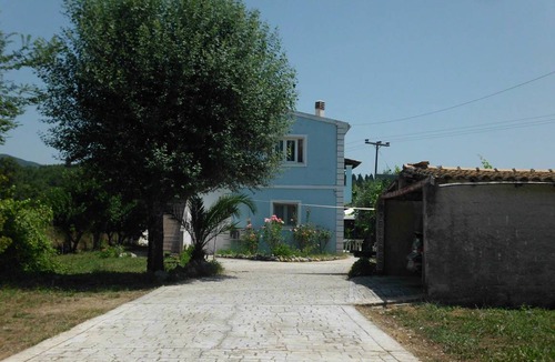 Doukades Apartment | 150 m² Apartment ∙ 4 bedrooms ∙ 10 guests