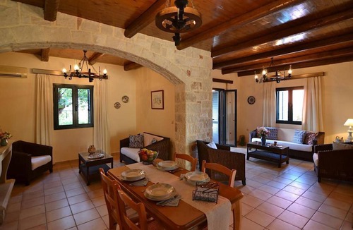 Pendamodi House | 150 m² House ∙ 2 bedrooms ∙ 4 guests