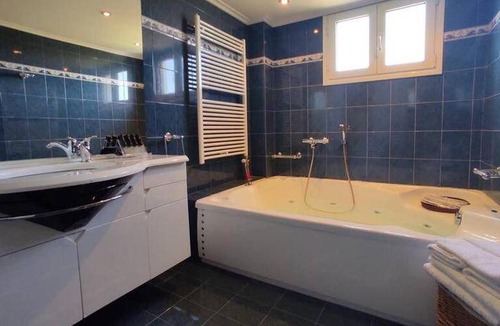 Agiokampos Resort | 150 m² Resort ∙ 4 bedrooms ∙ 8 guests