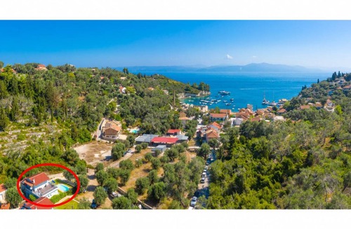 Longos Villa | 150 m² Villa ∙ 3 bedrooms ∙ 10 guests