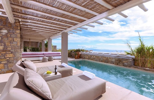 Plintri Villa | 150 sqm with private pool built-in BBQ & amazing sunset sea views