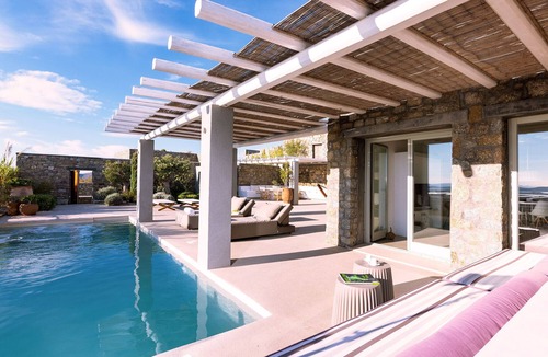 Plintri Villa | 150 sqm with private pool built-in BBQ & amazing sunset sea views