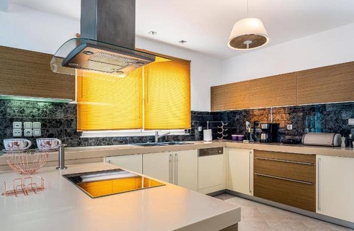 Dikaio Villa | 155 m² Villa ∙ 3 bedrooms ∙ 9 guests