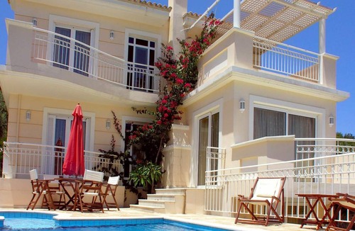 Agia Triada Villa | 155 m² Villa ∙ 4 bedrooms ∙ 9 guests
