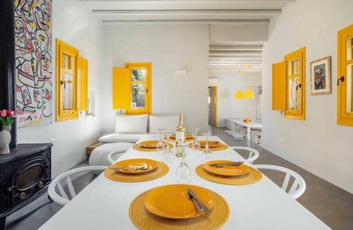 Serifos House | 159 m² House ∙ 4 bedrooms ∙ 8 guests