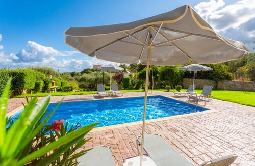 Gerani Villa | 160 m² Villa ∙ 3 bedrooms ∙ 6 guests