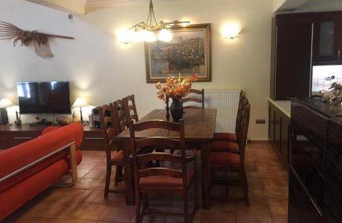 Rafina Villa | 160 m² Villa ∙ 2 bedrooms ∙ 8 guests