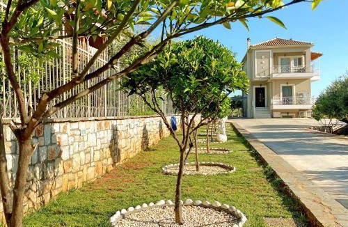 Paralia Vergas Villa | 160 m² Villa ∙ 2 bedrooms ∙ 4 guests