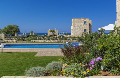 Rapaniana Villa | 165 m² Villa ∙ 4 bedrooms ∙ 9 guests