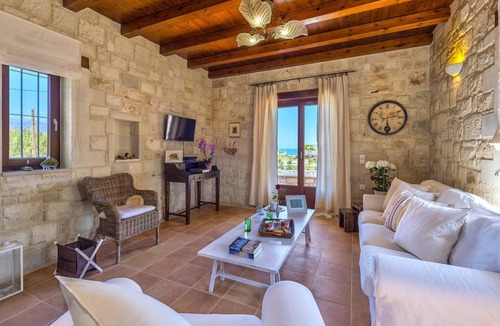 Rapaniana Villa | 165 m² Villa ∙ 4 bedrooms ∙ 9 guests