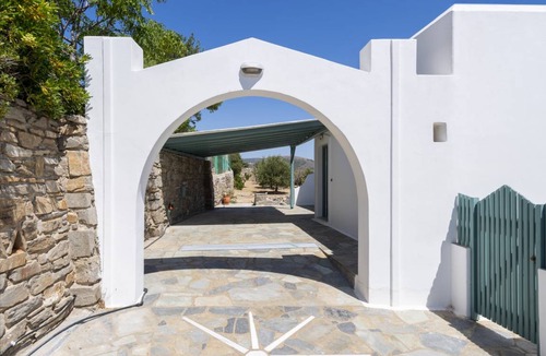 Krotiri Villa | 166 m² Villa ∙ 4 bedrooms ∙ 8 guests
