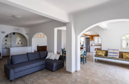 Krotiri Villa | 166 m² Villa ∙ 4 bedrooms ∙ 8 guests