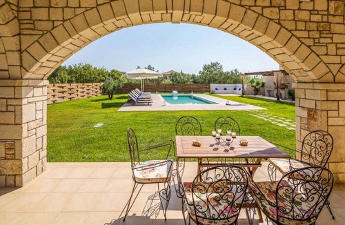Alykes Villa | 170 m² Villa ∙ 4 bedrooms ∙ 8 guests
