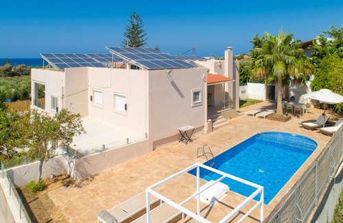 Adelianos Kampos Villa | 175 m² Villa ∙ 4 bedrooms ∙ 8 guests