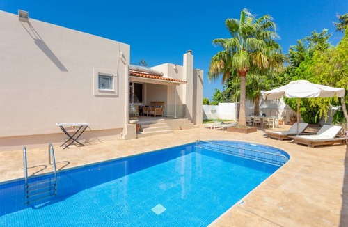 Adelianos Kampos Villa | 175 m² Villa ∙ 4 bedrooms ∙ 8 guests