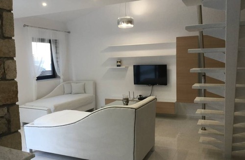 Varvara House | 176 m² House ∙ 1 bedroom ∙ 4 guests
