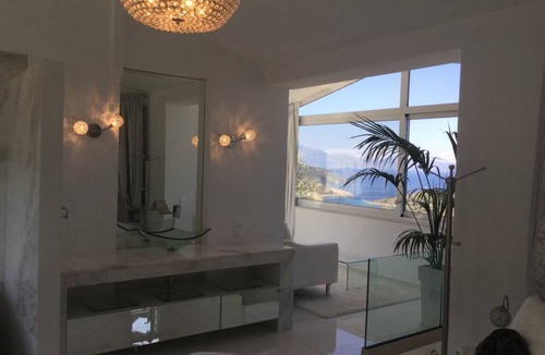 Varvara House | 176 m² House ∙ 1 bedroom ∙ 4 guests