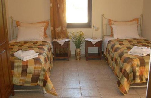 Amnatos House | 180 m² House ∙ 5 bedrooms ∙ 10 guests