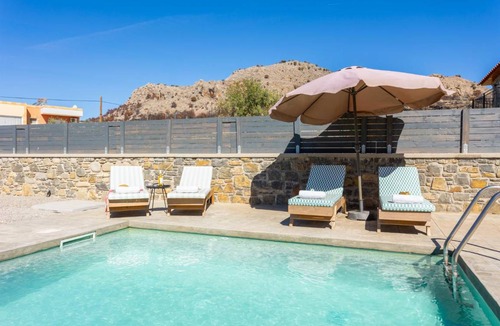 Kiotari Villa | 180 m² Villa ∙ 3 bedrooms ∙ 6 guests