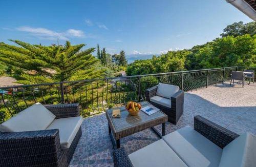 Apraos Villa | 180 m² Villa ∙ 4 bedrooms ∙ 8 guests
