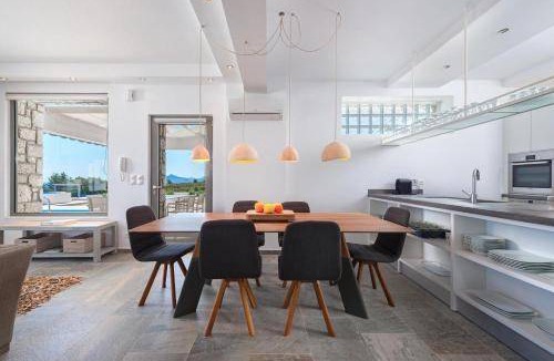 Afandou Villa | 180 m² Villa ∙ 4 bedrooms ∙ 8 guests