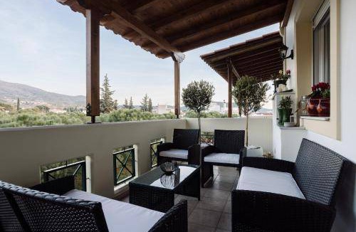 Volos City Centre Villa | 180 m² Villa ∙ 4 bedrooms ∙ 10 guests