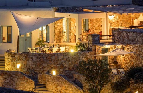 Karavostasis Villa | 180 m² Villa ∙ 4 bedrooms ∙ 8 guests
