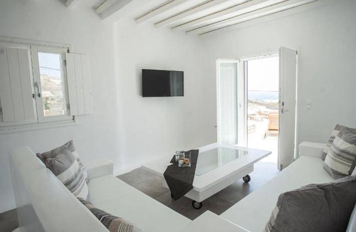 Elia House | 190 m² House ∙ 5 bedrooms ∙ 10 guests