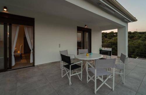 Pylos-Nestoras Villa | 190 m² Villa ∙ 4 bedrooms ∙ 8 guests